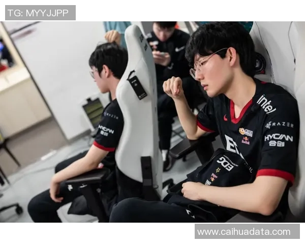 大坂队与浦和队激战正酣谁能在这场对决中笑到最后